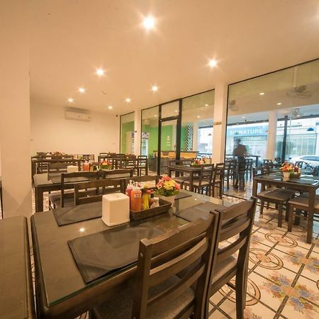 Panda Hostel Phuket (Adults Only) Patong Eksteriør billede