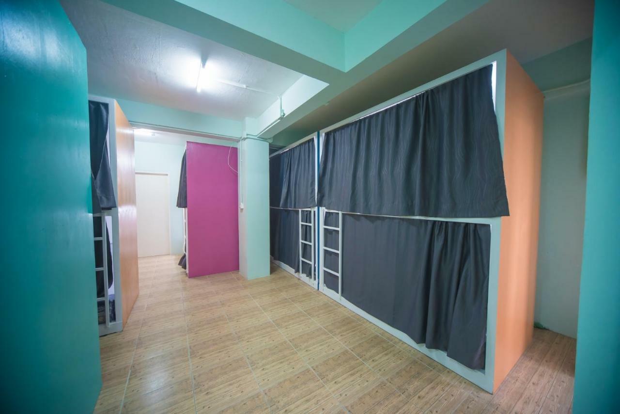 Panda Hostel Phuket (Adults Only) Patong Eksteriør billede