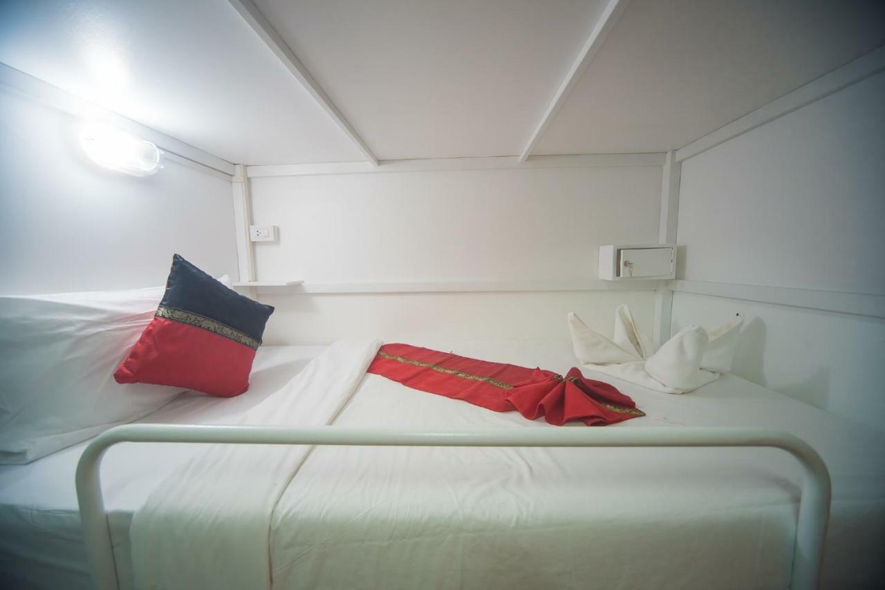 Panda Hostel Phuket (Adults Only) Patong Eksteriør billede