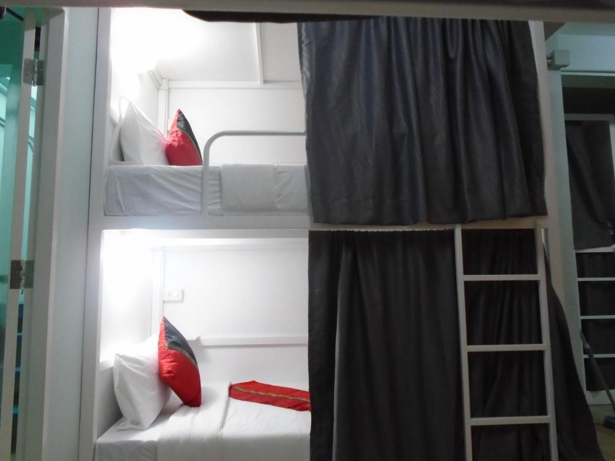 Panda Hostel Phuket (Adults Only) Patong Eksteriør billede